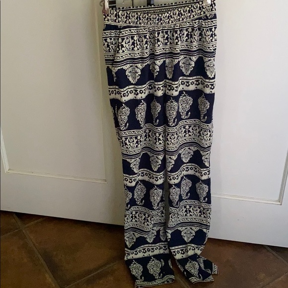 miss daisy Pants - Flowy light pants